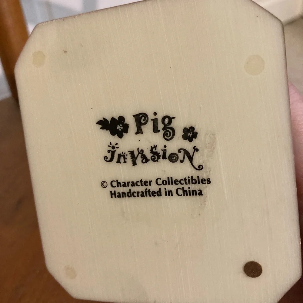 Vintage Pig Invasion Collectibles Shakespeare Hamlet Pig - Picture 4 of 8